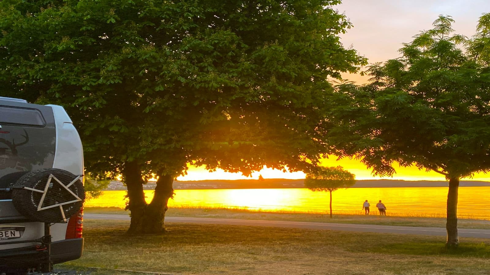 Vätterstranden, mitt i centrala Jönköping - Image 1